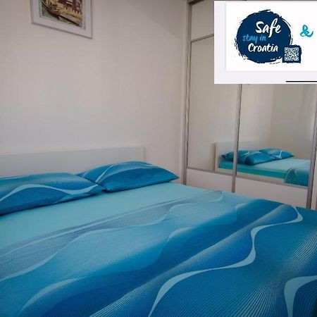 Apartments And Rooms Misic Trogir Exterior foto